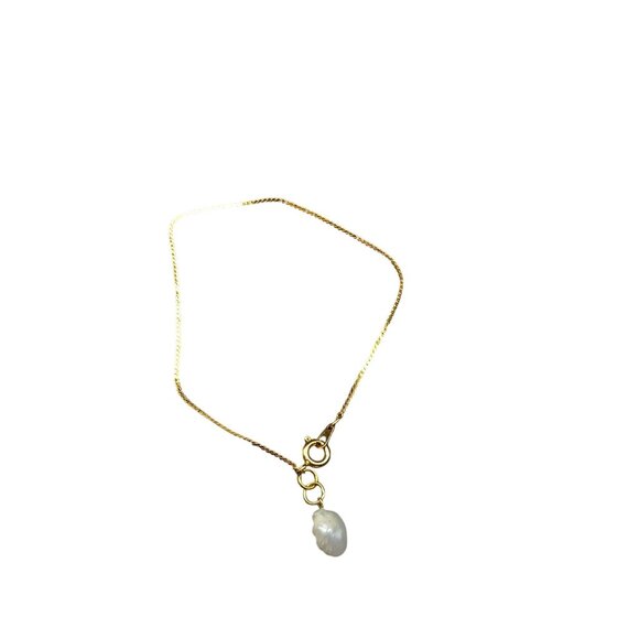 Dainty Vintage Gold-Tone Chain Bracelet with Freshwater Rice Pearl Drop Pendant - Picture 4 of 5